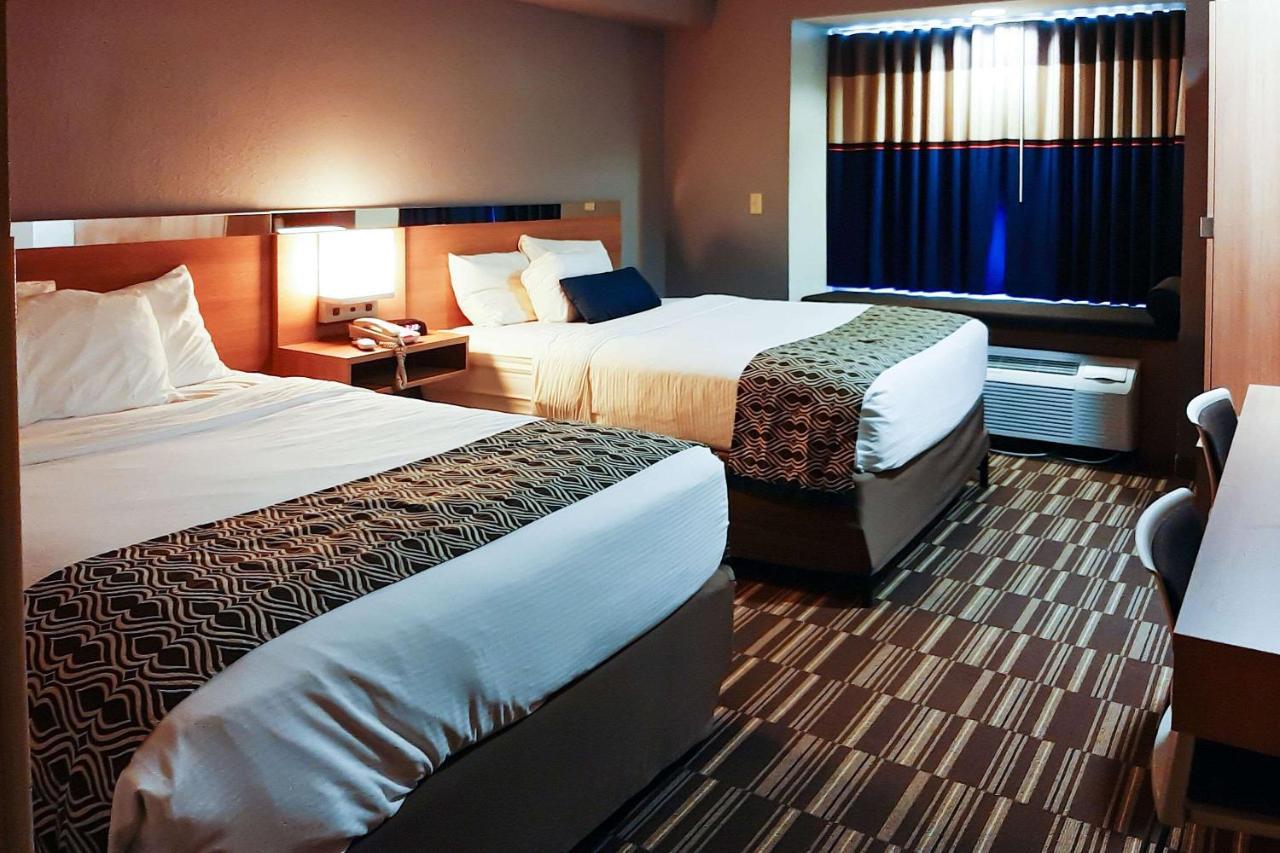 Starkville Inn & Suites Екстериор снимка